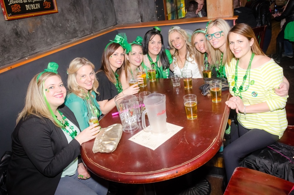 st paddys day pub crawl 2025