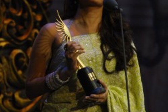iifa-awards-2009-winners-photos5-250x300