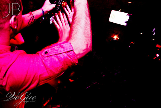 12.10.20-nrg-vogue-voguelogo-32