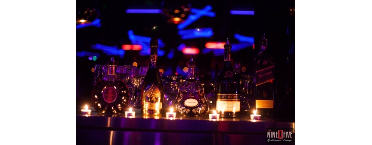 The 905 Lounge