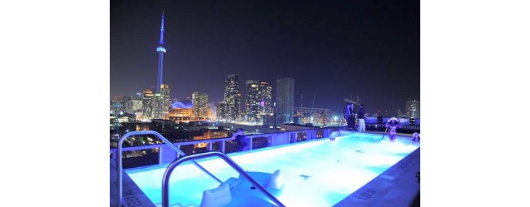 Thompson Rooftop Lounge & Pool