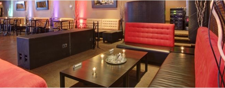 Cocktail House Bar & Lounge